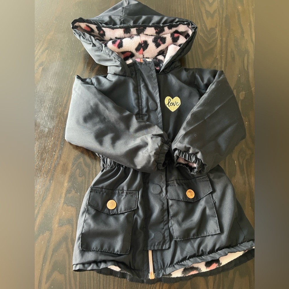 Toddler girls  black/Leopard faux fur full zip hooded jacket sz 2T